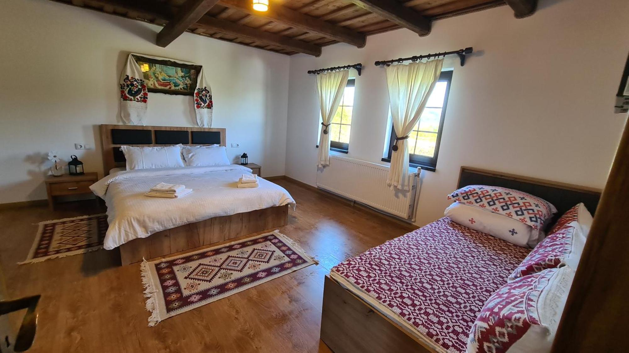 Casa Bunicilor Din Oncesti Villa Eksteriør bilde